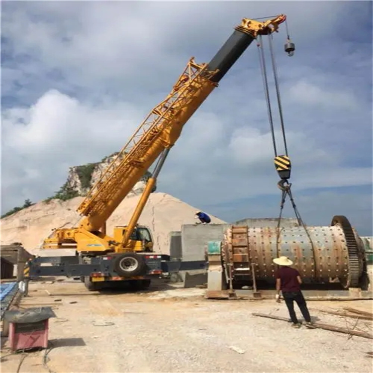 马尔康吊车的运输费用是否包含在租赁费用中