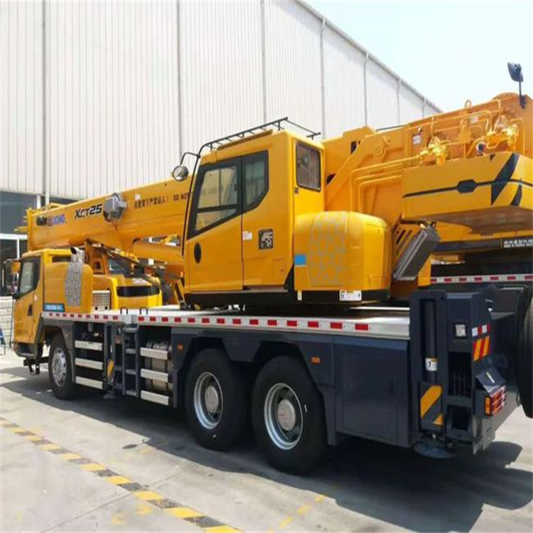 马尔康离这最近出租吊车电话